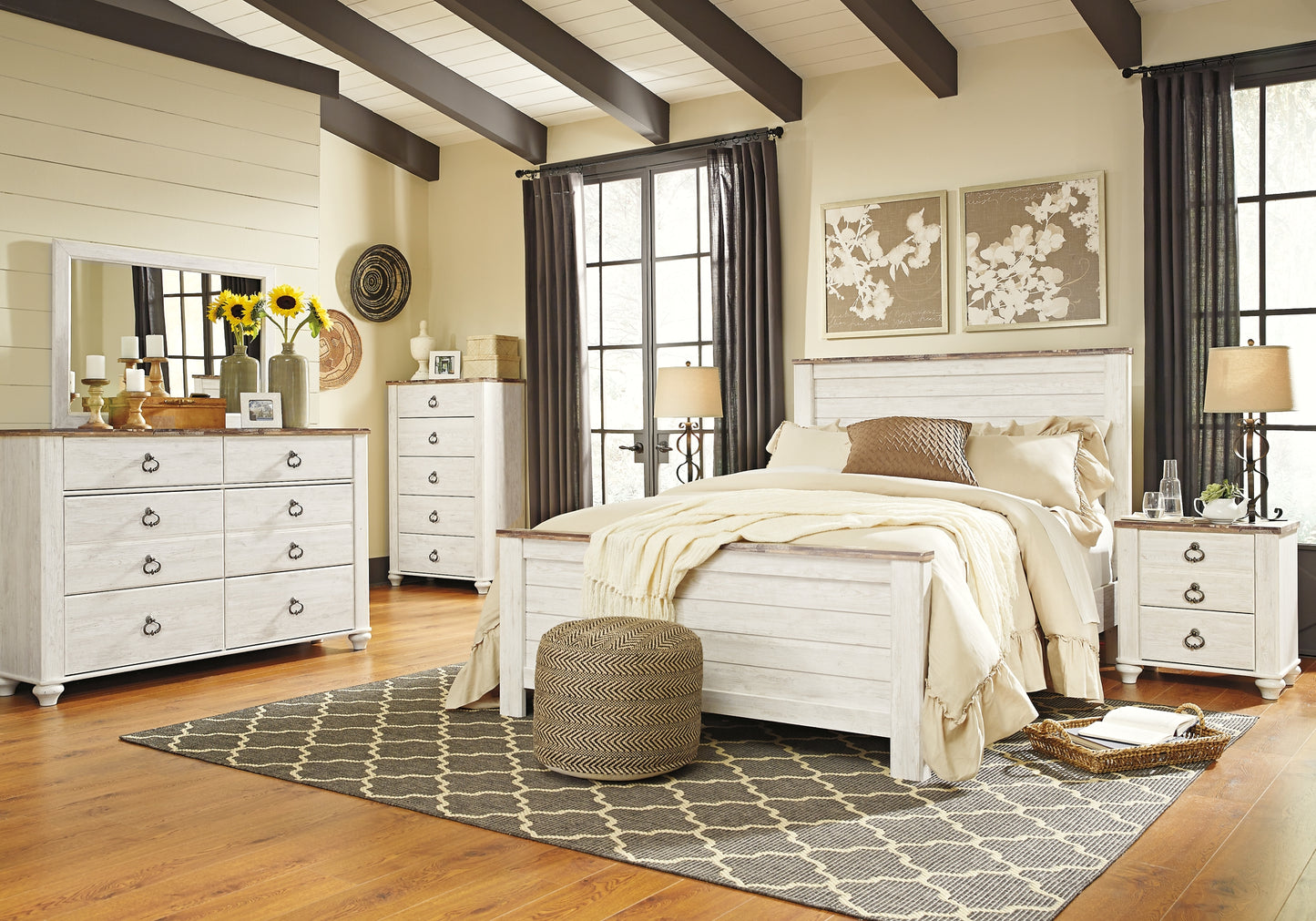 Willowton Panel Bed