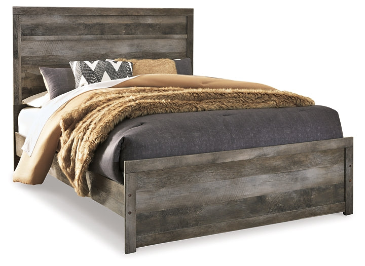Wynnlow Panel Bed