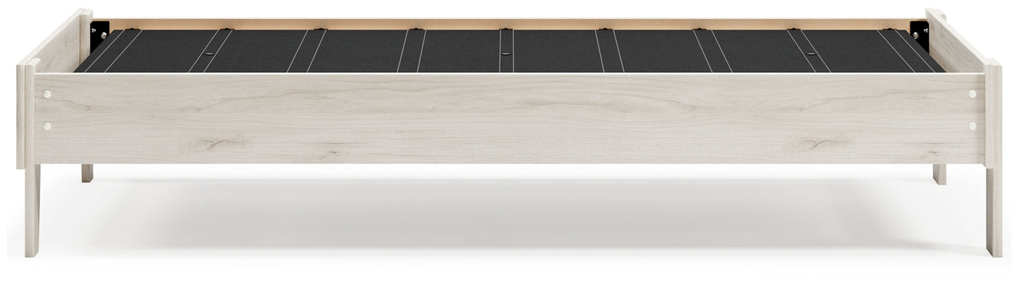 Socalle Platform Bed