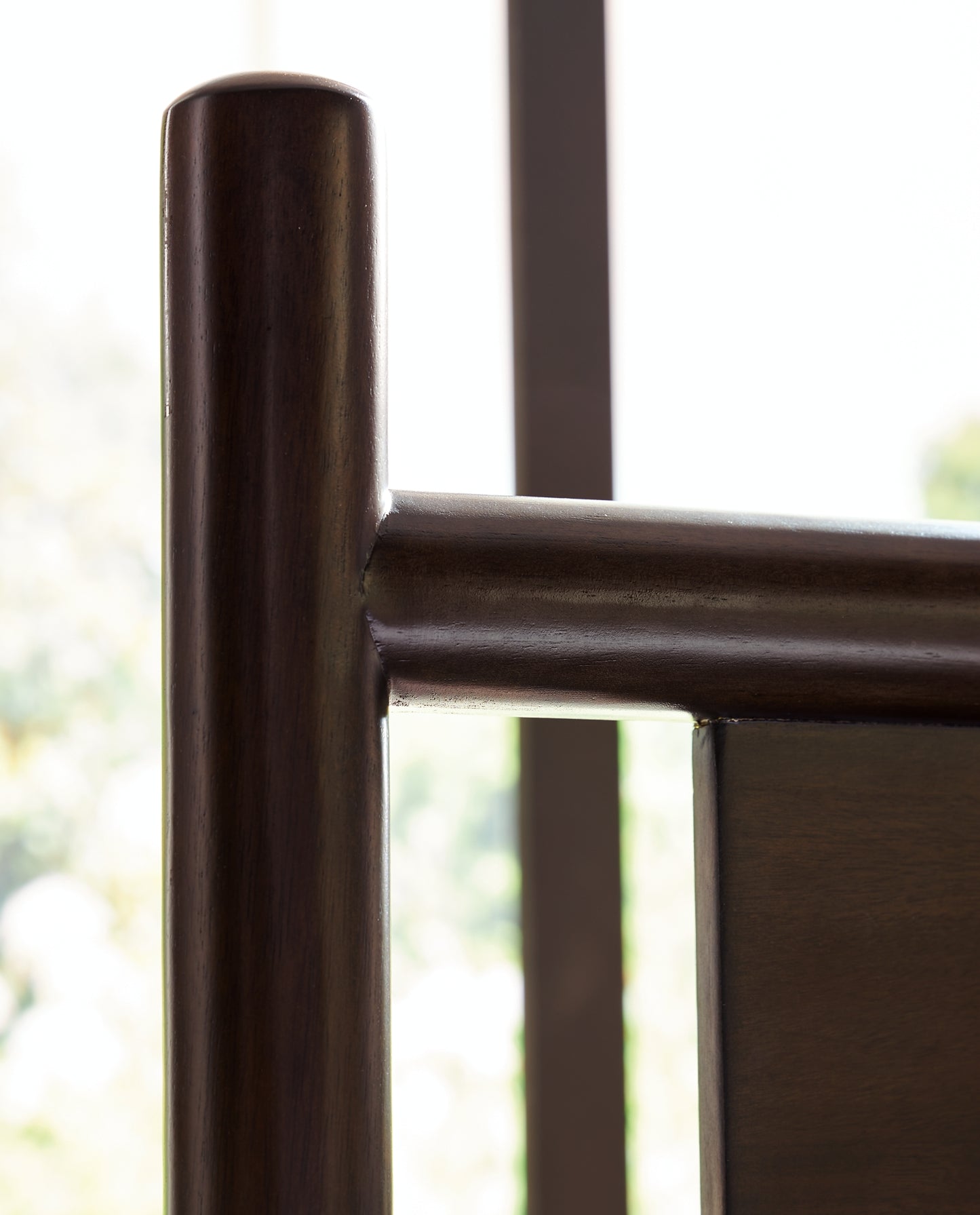 Dantenton California King Panel Bed